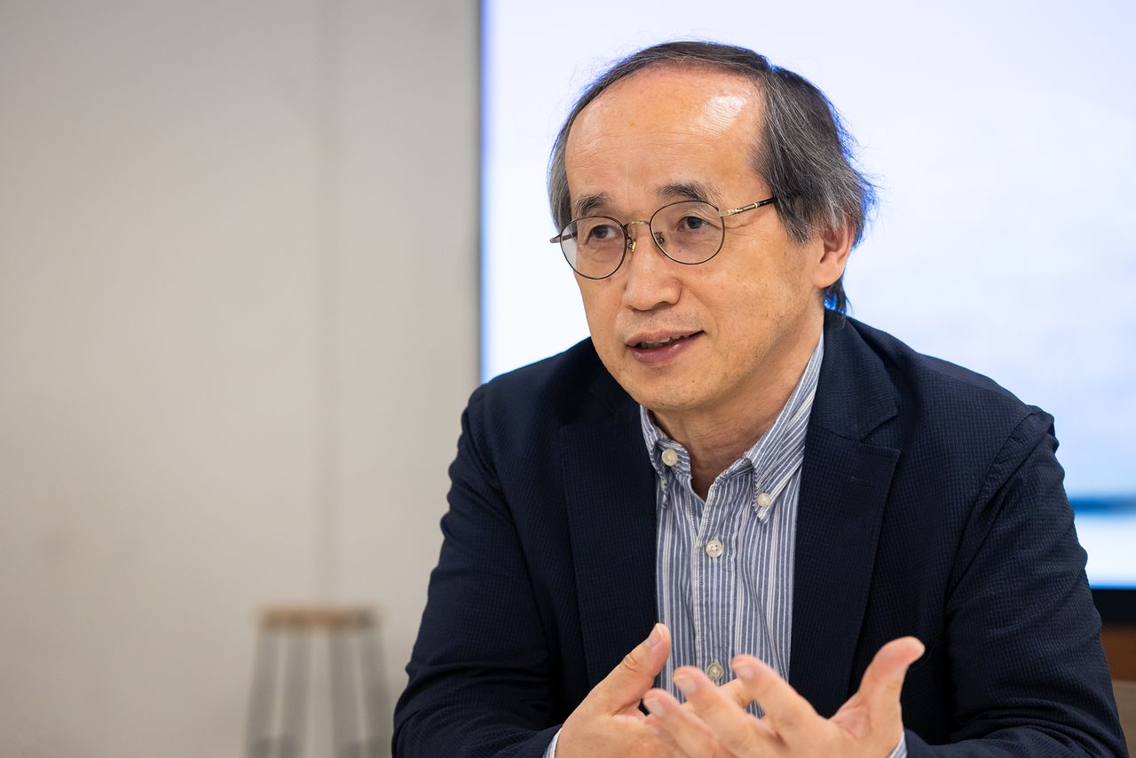 「弱いロボット」の開発に取り組んできた岡田美智男豊橋技術科学大学名誉教授