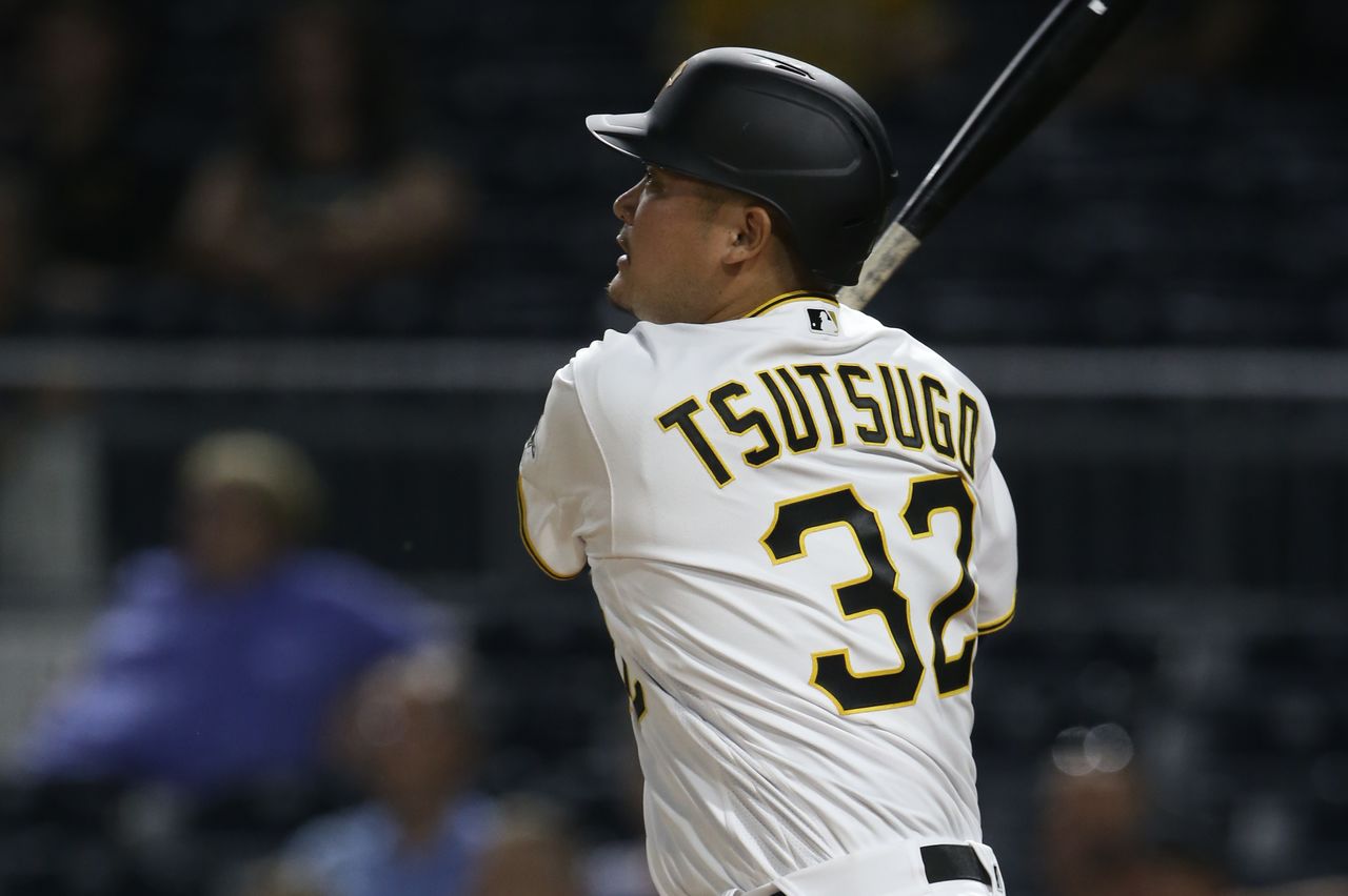 MLBパイレーツの筒香嘉智外野手は23日、地元でのダイヤモンドバックス戦の7回に代打で出場。3号ソロホームランを放った(2021年 ロイター/Charles LeClaire-USA TODAY Sports)