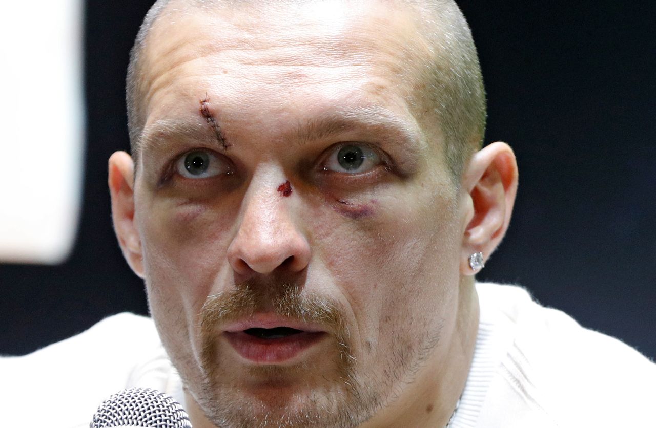 ボクシングのヘビー級タイトルマッチでアンソニー・ジョシュアを破ったオレクサンドル・ウシク(写真)が、ジョシュアとの再戦、およびその先にある統一戦に意欲を示した(2021年 ロイター/Valentyn Ogirenko)