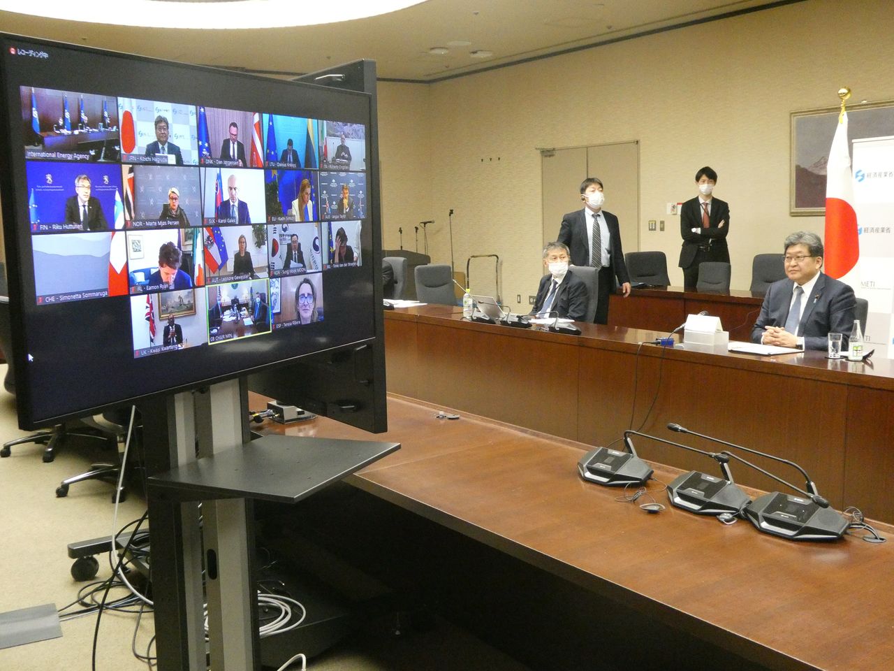 サハリン操業停止、ロシア蛮行止めるカードとしては検討＝萩生田経産相 | nippon.com