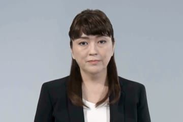 ジャニーズ事務所の前社長の性加害問題を巡り、謝罪する動画や文書とともに公開された藤島ジュリー景子社長の画像