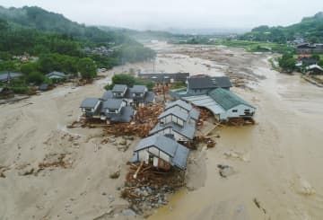 豪雨災害で大きな被害を受けた福岡県朝倉市＝2017年7月