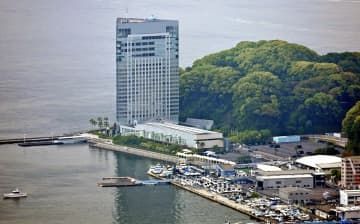 G7広島サミットが開催されるグランドプリンスホテル広島＝18日午前、広島市（代表撮影ヘリから）
