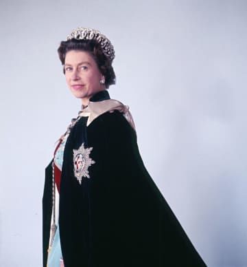 エリザベス英女王の死去1年を記念し、王室が公開した1968年10月16日撮影の女王の写真（Royal　Collection　Trust/His　Majesty　King　Charles　III　2023提供・ロイター＝共同）