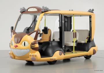 愛知県がジブリパークがある愛・地球博記念公園内に導入する「ネコバス」風の電動低速車両イメージ（（C）Studio　Ghibli）
