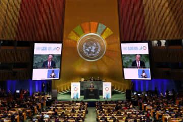 18日、国連で開かれたSDGsに関する首脳級会合＝米ニューヨーク（ロイター＝共同）
