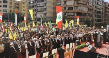 イスラム教シーア派組織ヒズボラが開いた集会＝10月、レバノン・ベイルート（共同）