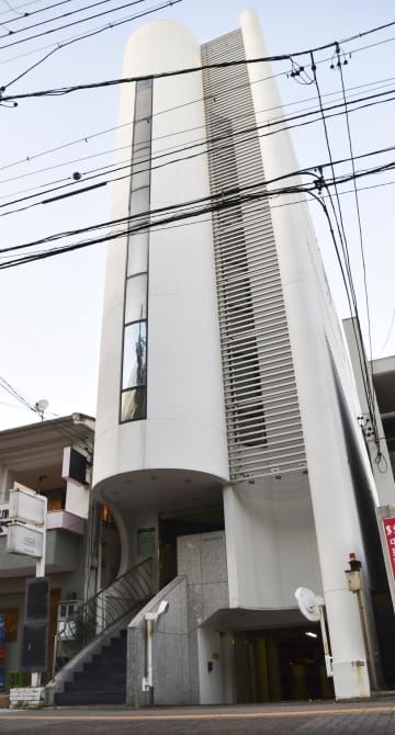 神田憲次税理士事務所が入るビル＝13日午後、名古屋市