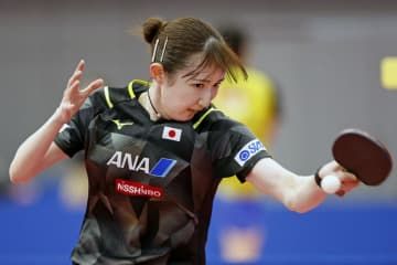 卓球の世界選手権団体戦に向け、練習する早田ひな＝東京都北区の味の素ナショナルトレーニングセンター