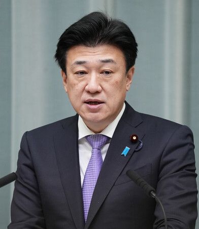 記者会見する木原稔官房長官=10日、首相官邸