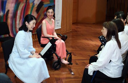 ⭐︎紀子さま専用⭐︎ 紀子さま、難病支援コンサートに＝出演者と懇談―東京 | nippon.com