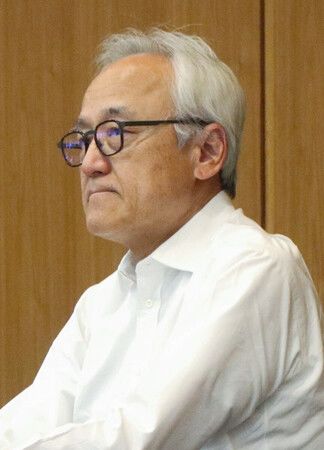 福岡県議会の臨時会に臨む蔵内勇夫議長=17日午後、福岡市