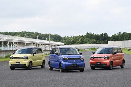 スズキ初の軽EV「e SKY」(同社提供)