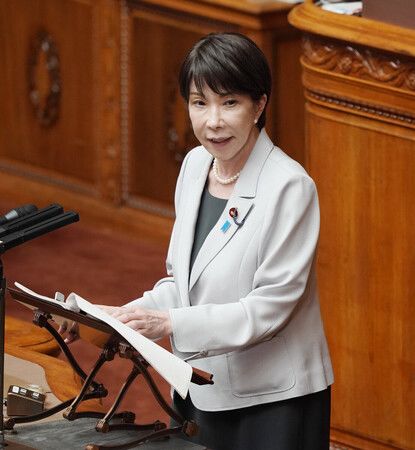 参院本会議で答弁する高市早苗首相=9日、国会内