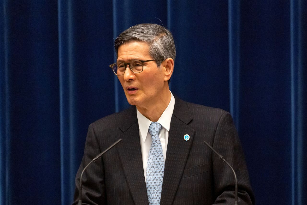 6月16日、政府の新型コロナウイルス感染症対策分科会の尾身茂会長(写真)は16日の会見で、まとめる意向を国会で表明している東京五輪・パラリンピックに対する提言について、20日より前に提出することを確認した。都内で3月代表撮影(2021年 ロイター)