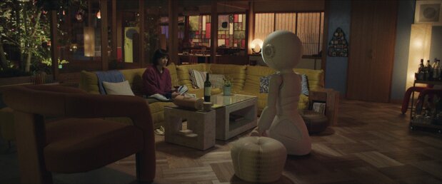 スージーが暮らす京都の家。美術や衣装にも徹底してこだわり、独特の世界を生み出している（画像提供 Apple TV＋）