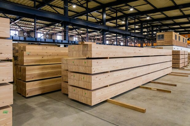 已经完工的大截面集成材