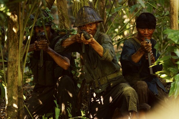 On the battlefield, soldiers must either kill or be killed. (© Mr. Nelson, Did You Kill People? Film Partners; © Allen Nelson/Kōdansha)