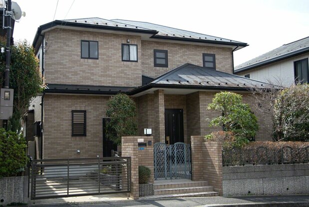 En el edificio de Mō Hitotsu no Wagaya (‘nuestra otra casa’), propiedad de Ending Center, se organizan distintos actos y clubes para fomentar el encuentro con personas con las que compartir la tumba.