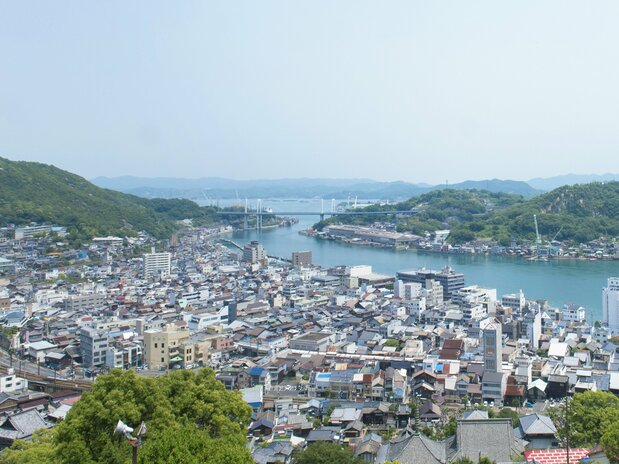 从千光寺公园俯瞰新尾道大桥
