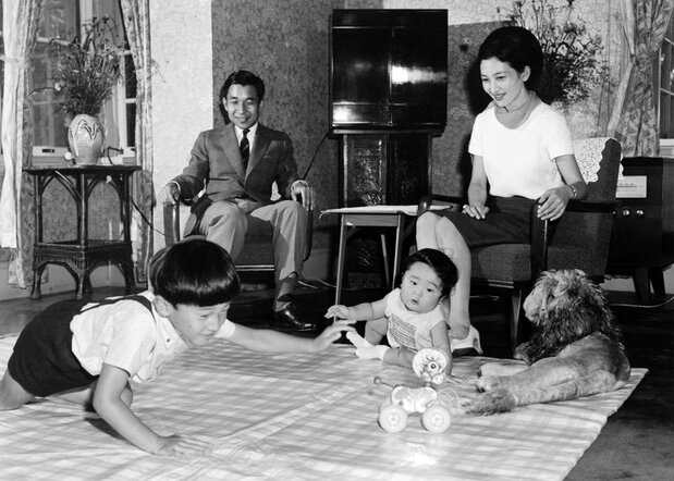 Crown Prince Akihito and Crown Princess Michiko with their two sons at the Karuizawa Prince Hotel, Nagano Prefecture, in August 1966. (© Jiji)
