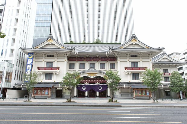29层的高楼与传统日本建筑合二为一的“第五期 歌舞伎座”（图片：松竹株式会社）