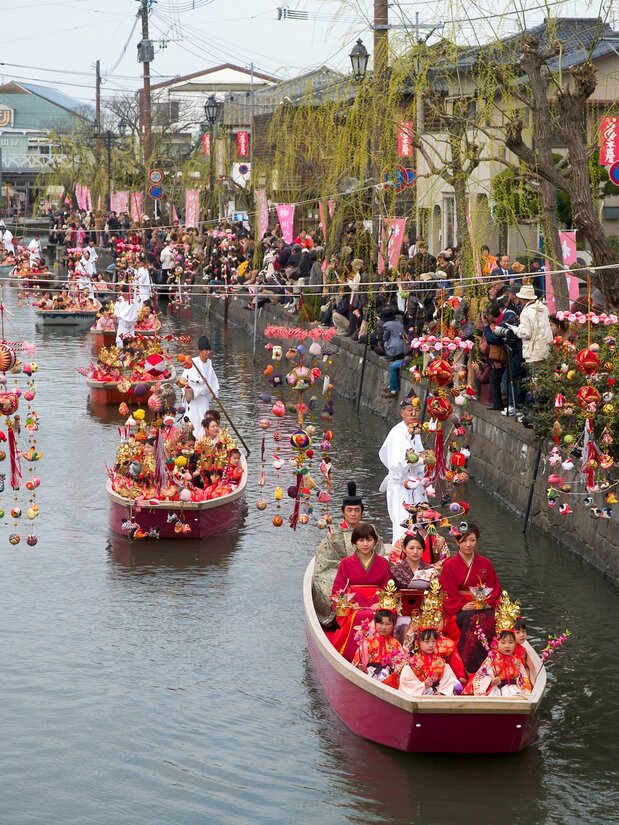 (© Yanagawa Tourism Bureau)