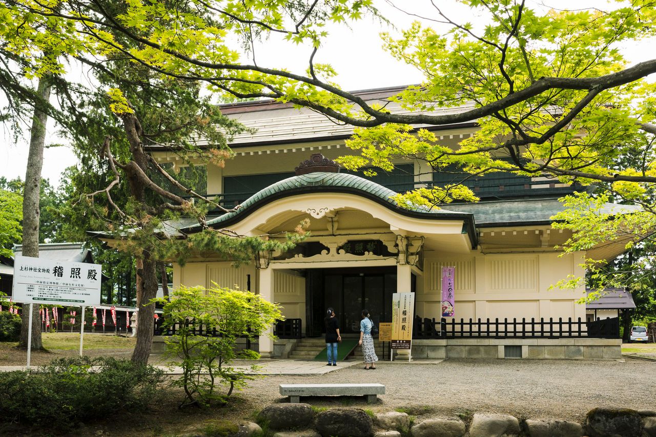 Музей Кэйсёдэн открылся в 1923 году (предоставлено Туристической ассоциацией Ямагаты)
