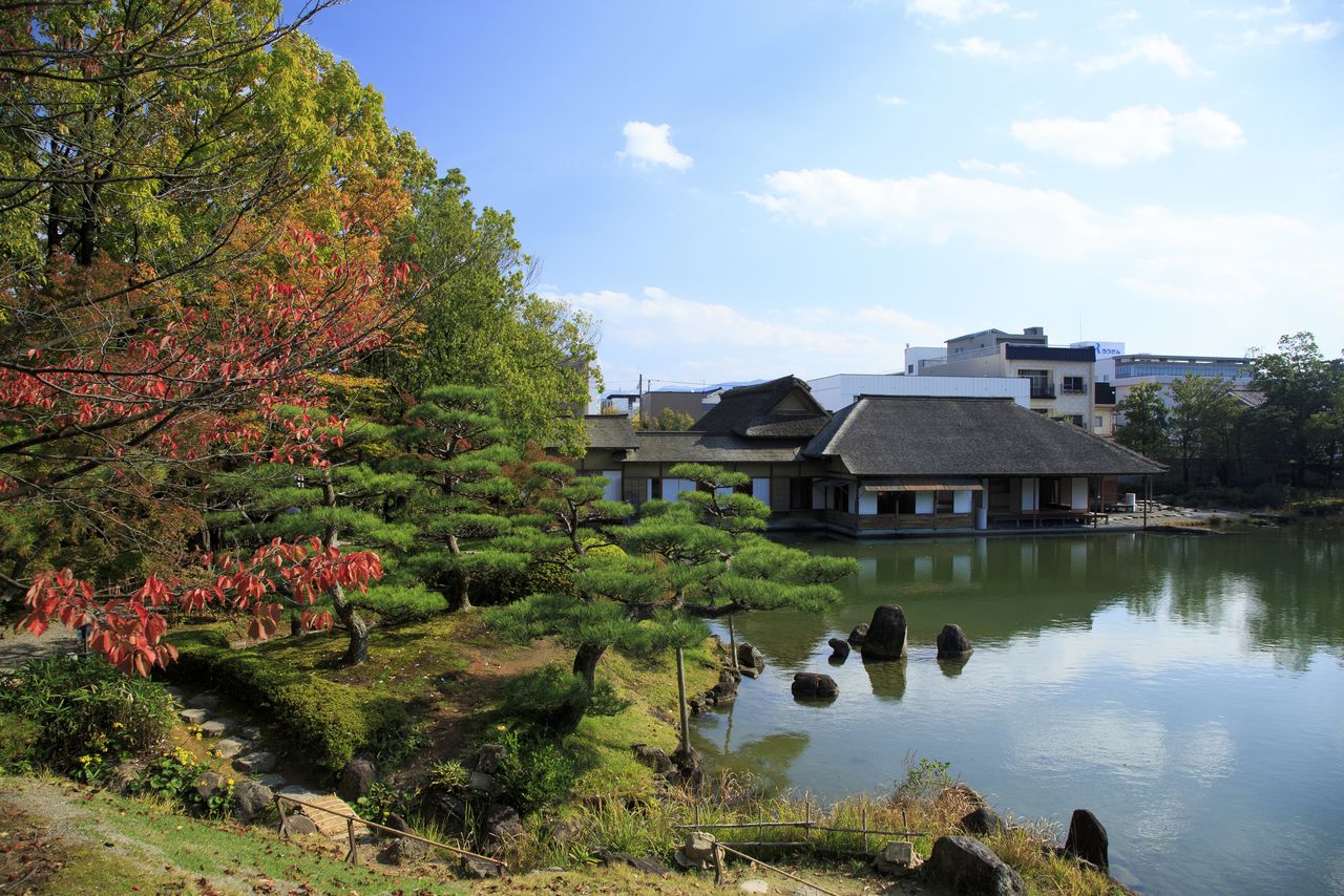 Сад виллы Ёко-кан (© Федерация туризма префектуры Фукуи)