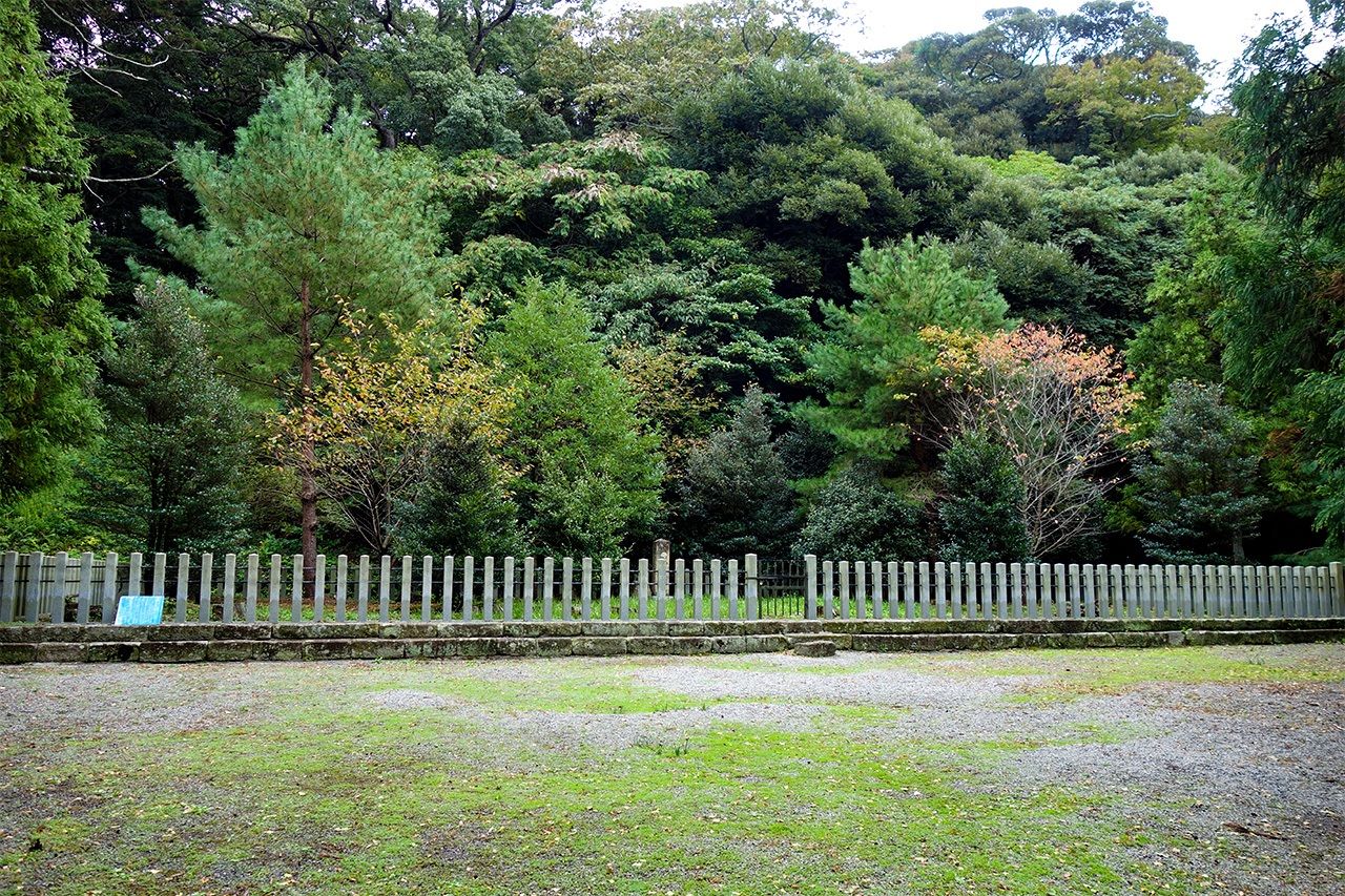 Место временной резиденции экс-императора Го-Тоба (фотография автора)