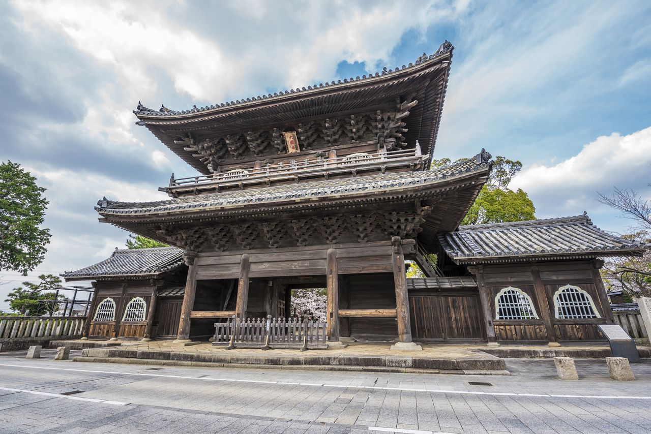 Дайдзюдзи, семейный храм рода Мацудайра (город Окадзаки, префектура Айти) (Pixta)