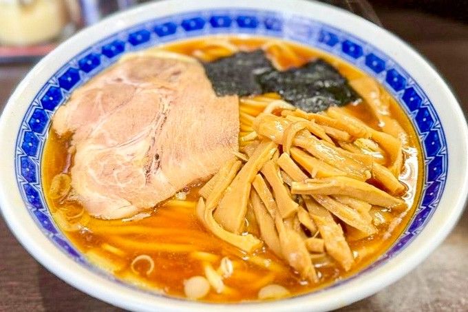 Рамэн в ресторане Benten (950 йен) (© Yamakawa Daisuke)