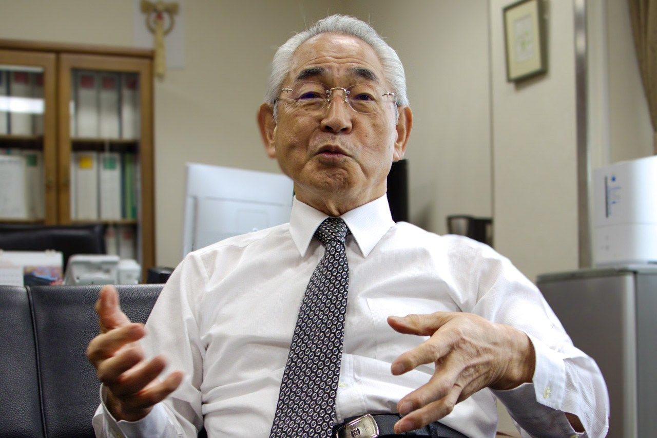 Мэр Суццу Катаока Харуо (© Мацумото Соити)