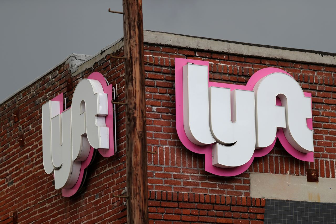 FILE PHOTO: The Lyft Driver Hub is seen in Los Angeles, California, U.S., March 20, 2019.  REUTERS/Lucy Nicholson/File Photo  GLOBAL BUSINESS WEEK AHEAD