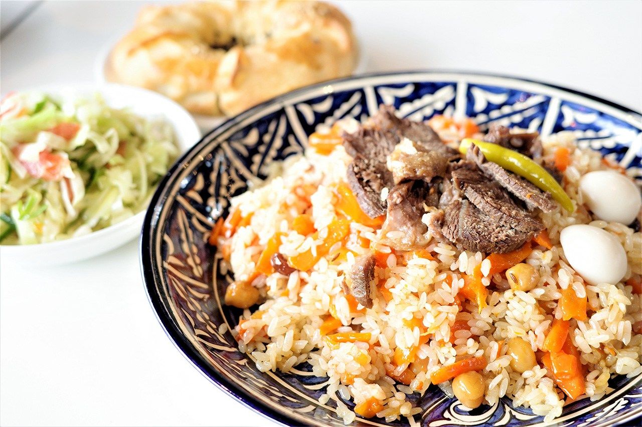 アクマルさんのこだわりが詰まった名物の「プロフ」。すでに人気メニューとなっている 筆者撮影